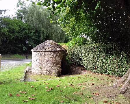 011 La fontaine du Roi (Auffargis)