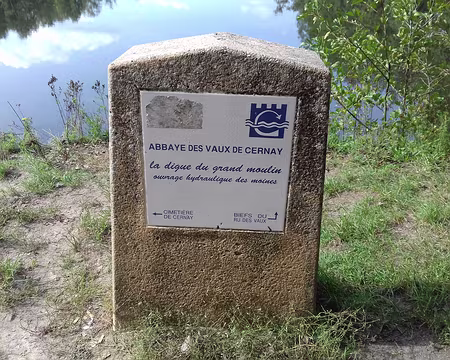 038 Au XIIème siècle, les moines de l’abbaye avaient construit un moulin aujourd’hui disparu