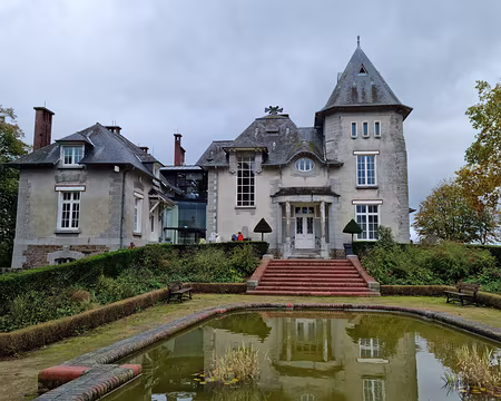 151 Mairie d'Ambrières-les-Vallées.