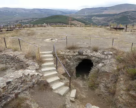 et ses tunnels et ses tunnels