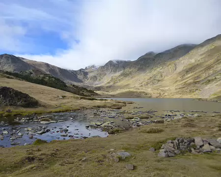 P1180154 Au fond le Carlit (alt. 2921 m.)