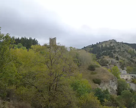 P1180174 ...le village de Llo