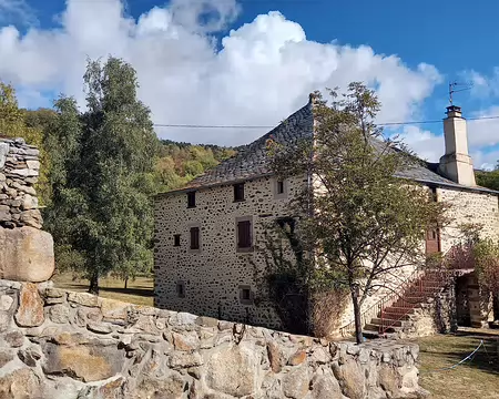 20231021_115344-01 Bena