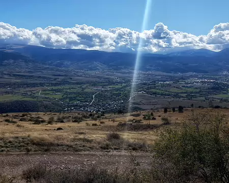 20231021_130728-01 De Bel-loch, beau lieu, point de vue sur toute la Cerdagne. LLivia à nos pieds.
