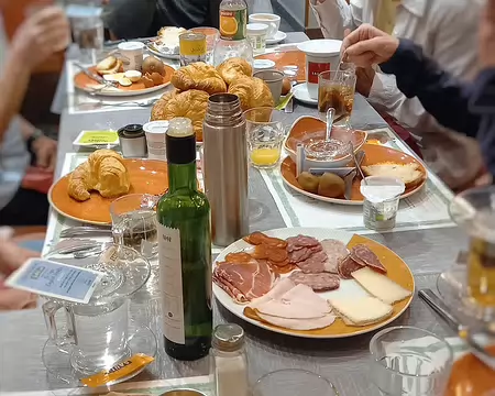 20231023_074144-01-01 Petit-déjeuner catalan à LLivia.