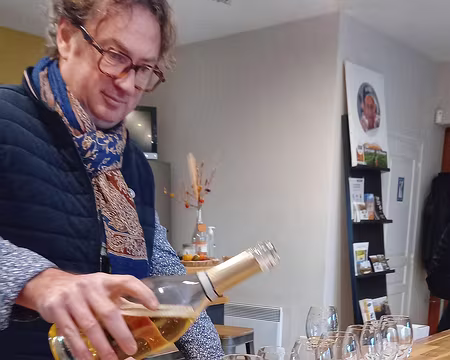 20231209_121838-01 Très bon accueil de Jean Diot à Vinay.