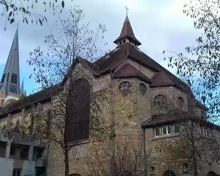 028 L’église Notre Dame de Lourdes (1911-1926) à Chaville