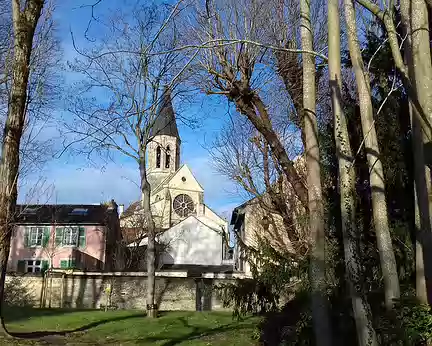 005 L’église Saint-Martin-et-Saint-Blaise de Louveciennes vue depuis le parc