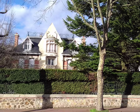 039 La villa Berthe (Hector Guimard, 1896), de style Art nouveau, dans la ville-parc du Vésinet