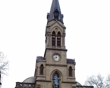 046 L’église Sainte-Marguerite (1862-1865) de style néogothique, au cœur du Village du Vésinet. C’est le premier bâtiment religieux construit en béton (François...