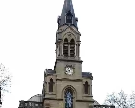 046 L’église Sainte-Marguerite (1862-1865) de style néogothique, au cœur du Village du Vésinet. C’est le premier bâtiment religieux construit en béton (François...