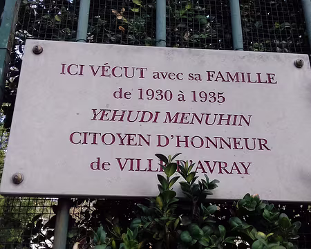 002 Yehudi Menhuin …