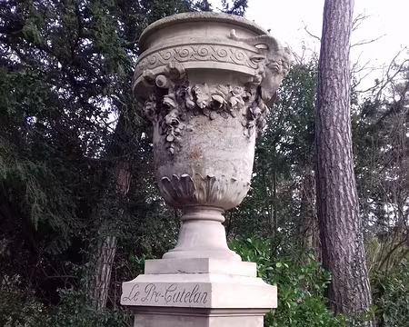 029 A l’entrée du Pré-Catelan