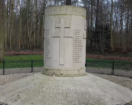 025 Le monument des Fusillés