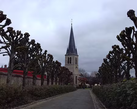 034 L’église Saint-Leu-Saint-Gilles (XIII, XIXème siècle) vue de l’avenue du château du Tremblay