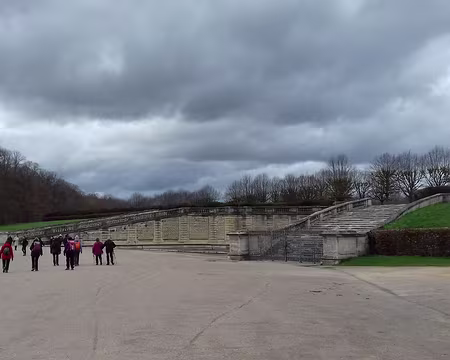 007 Sur l’allée de Bailly, à l’extrémité du bras oriental du Grand Canal