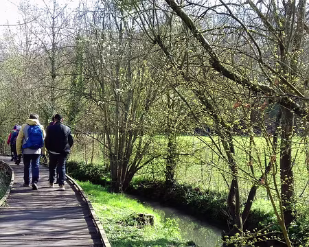 014 Le chemin rural 22 longe la Bièvre à Guyancourt