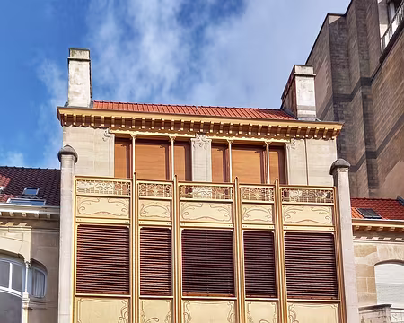 004 Hôtel Van Eetvelde, architecte Victor Horta 1895-1897. Façade à l'esthétique industrielle.