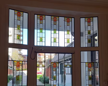 025 Décoration sobre.