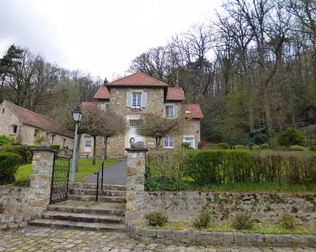 P1180853 Mairie de Saint-Forget