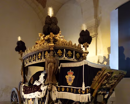 P1180803 Le char funèbre de Louis XVIII