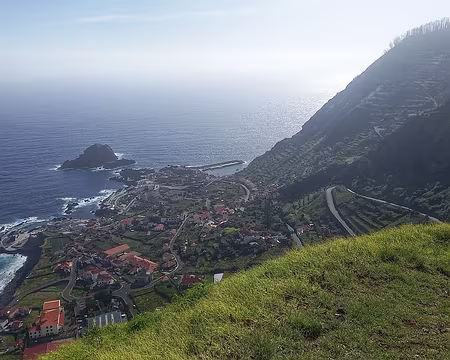 113 14-04-24 Porto Moniz, construite sur une 