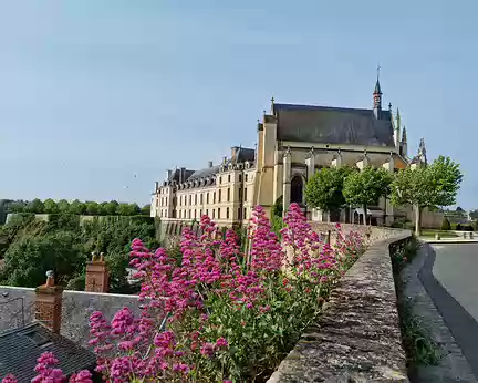 029 Château de Thouars. Il fut reconstruit de 1628 à 1660 par Marie de la Tour d'Auvergne, duchesse de la Trémoïlle.