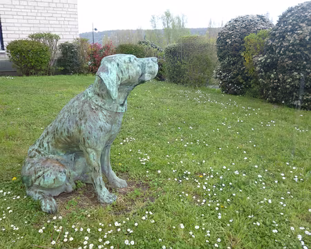 P1180882 Le chien de Mantes