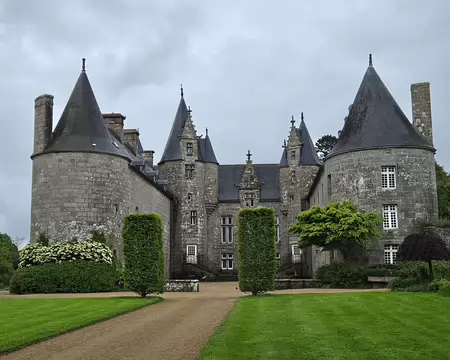 20240522_143250 Visite des jardins et du château de Kergrist