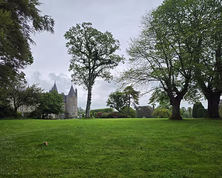 20240522_144918 Visite des jardins et du château de Kergrist