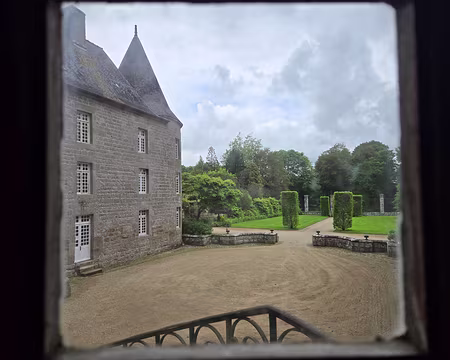 20240522_160409 Visite des jardins et du château de Kergrist