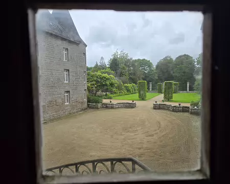 20240522_160624 Visite des jardins et du château de Kergrist