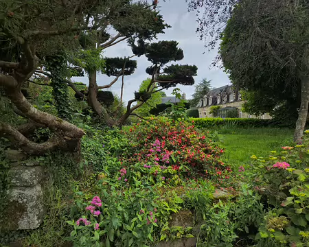 20240522_162234 Visite des jardins et du château de Kergrist