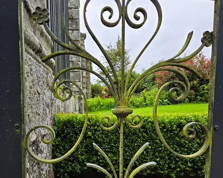 20240522_162731 Visite des jardins et du château de Kergrist