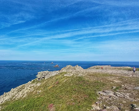 046 Presque seuls à la Pointe du Raz!