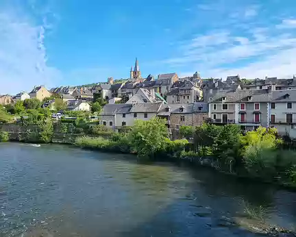 027 Saint-Côme d'Olt. Classé l'un des Plus Beaux Villages de France