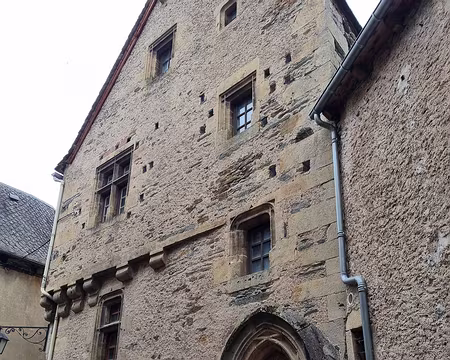 115 Vieille maison à Estaing