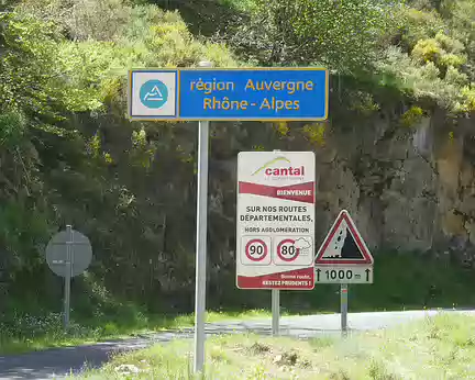 Aubrac_205 … qui, à cet endroit, fait la frontière entre la Lozère et le Cantal