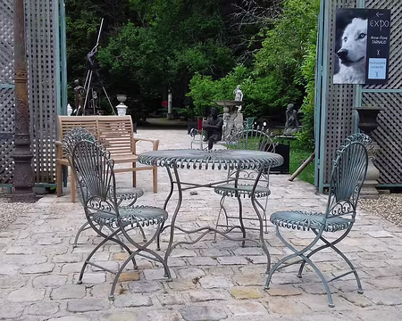 036 Exposition de sculptures