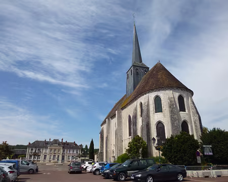 P1190269 J1 - Eglise Saint-Clair-Saint-Léger et l'école inaugurée en 1906, Souppes-sur-Loing