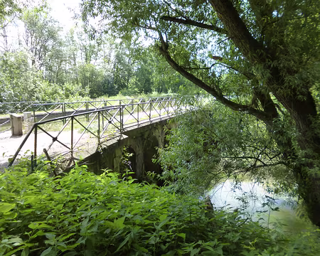 P1190287 Le pont-canal de Lorroy enjambe le Fusain