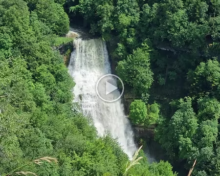 054 La cascade de l'Éventail vue depuis un belvédère accessible à 100 m de la route