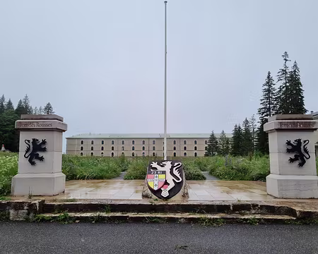130 C'est en 1998 que le fort des Rousses a été aménagé en caves d'affinage.