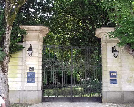 033 Le château de Monthyon est désormais ouvert au public