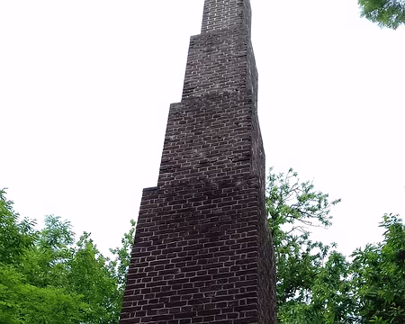 041 La tour géodésique au sommet de la butte de Montassis (altitude 164 m)