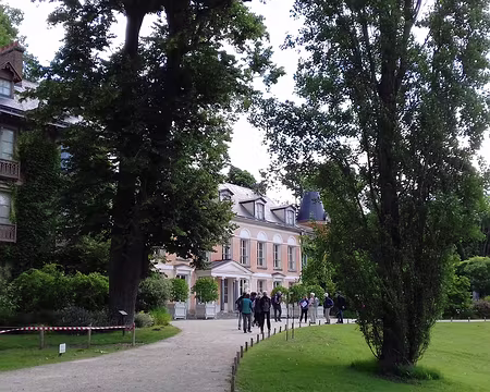 007 La maison de Chateaubriand est la propriété du département depuis 1970. C’est un lieu de culture dédié à l’écrivain