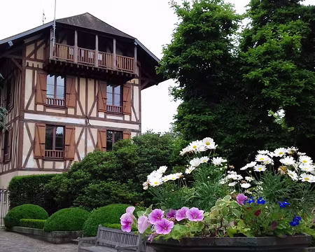 040 Maison vosgienne près du château