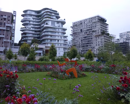 P1190583 Le parc Martin-Luther- King 10 ha (créé dès 2007). Merci àMarylise.