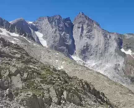 20240724_121431 J4 - Au détour d'un virage, le Vignemale se découvre à nous