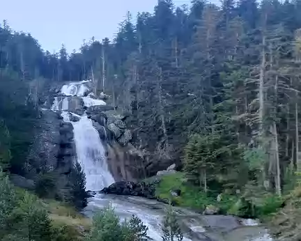 20240726_083147 J6 - La cascade du Pont d'Espagne